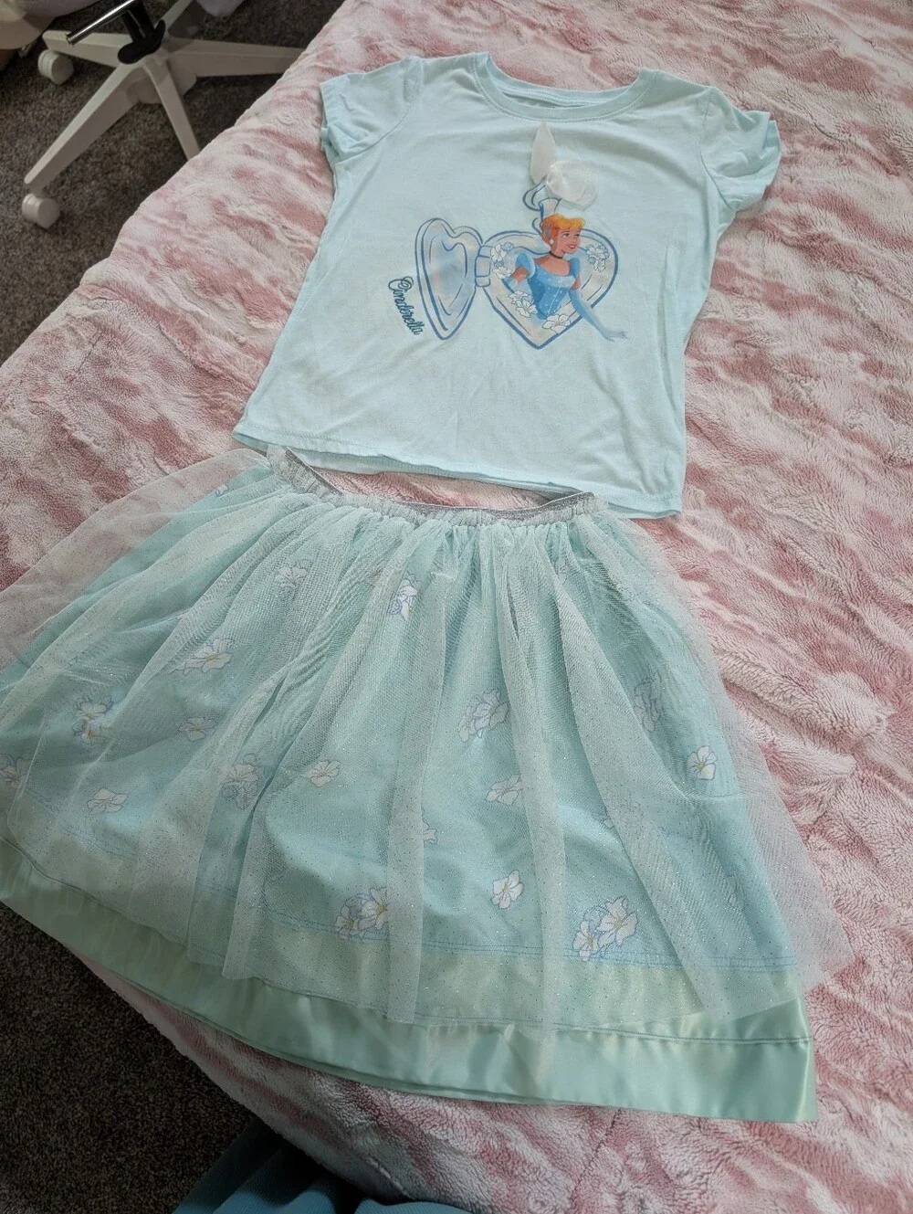 Lot of 5 Adorable Girls' Disney Princess Outfits Size 9-10